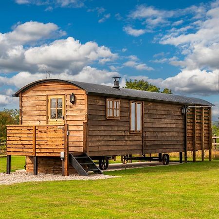 Ashwood Shepherd Hut -Ockeridge Rural Retreats Διαμέρισμα Ουόρσεστερ Εξωτερικό φωτογραφία